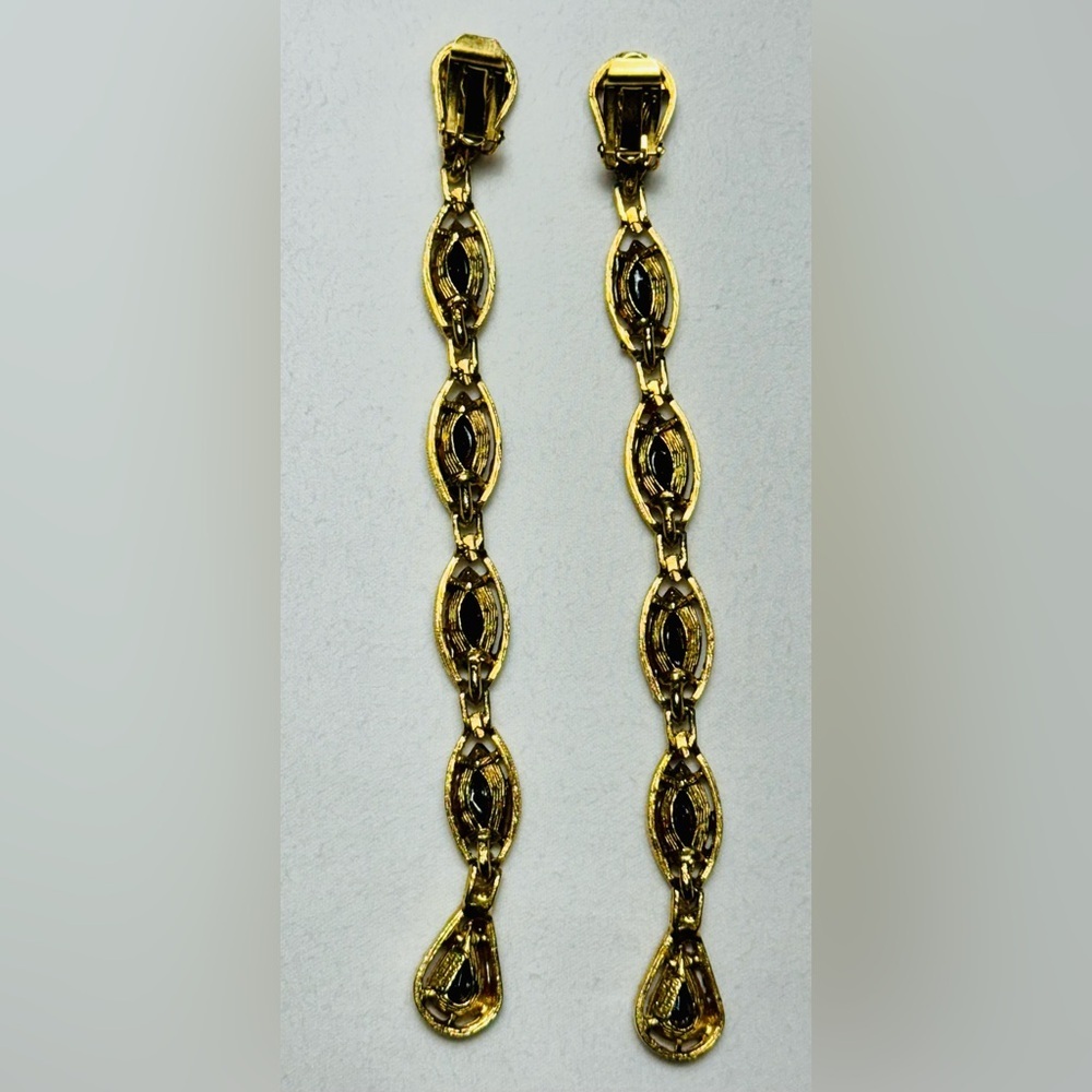 THELMA DEUTSCH Clip-on Drop Earrings - Picture 3 of 6